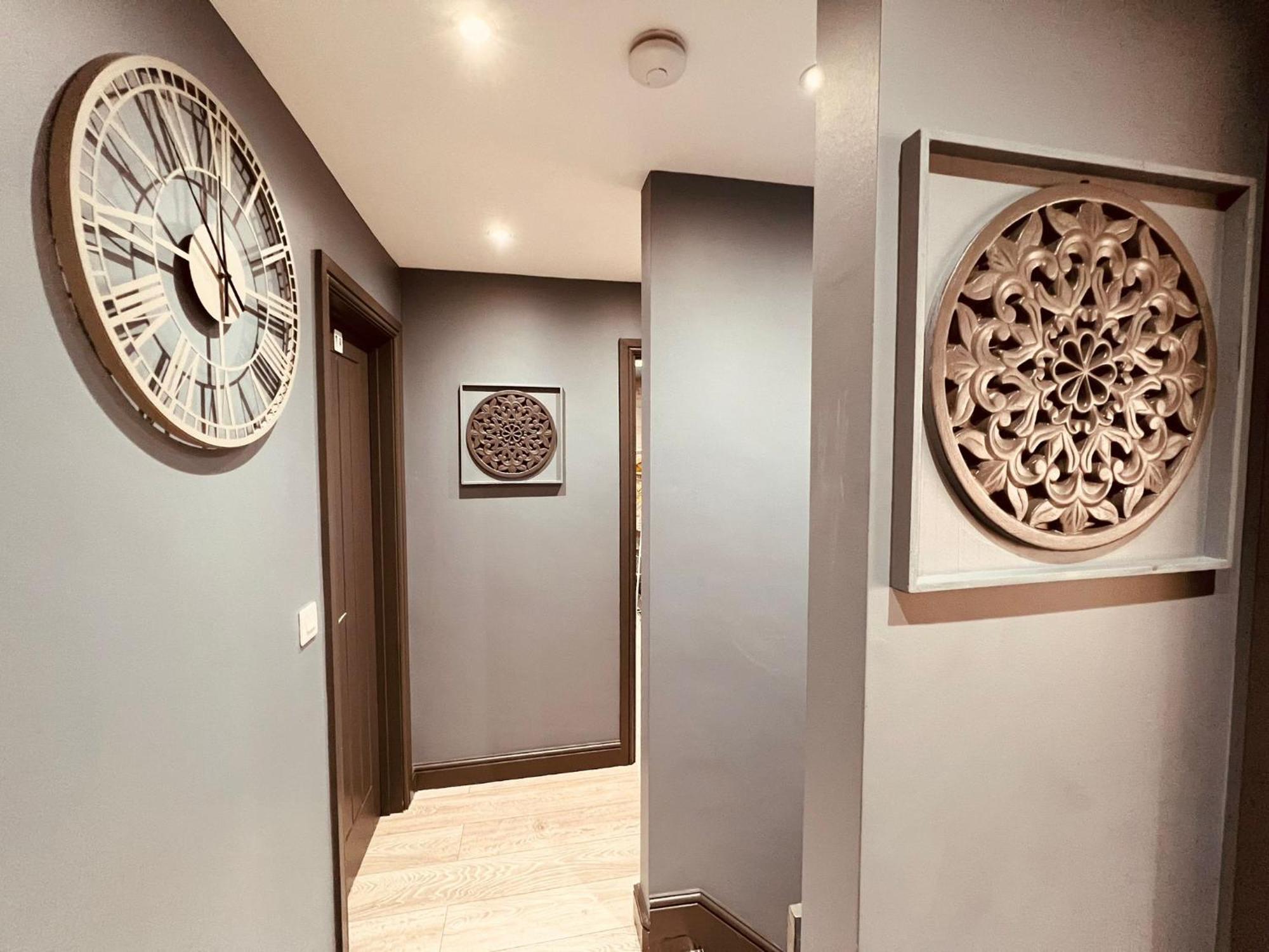 Modern Suites -5 Bedroom House- With Free Parking Birmingham City Dış mekan fotoğraf