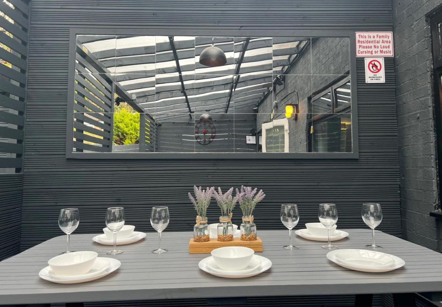 Modern Suites -5 Bedroom House- With Free Parking Birmingham City Dış mekan fotoğraf
