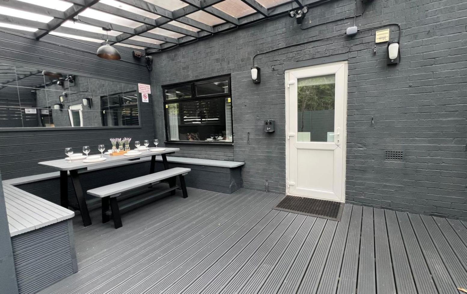 Modern Suites -5 Bedroom House- With Free Parking Birmingham City Dış mekan fotoğraf