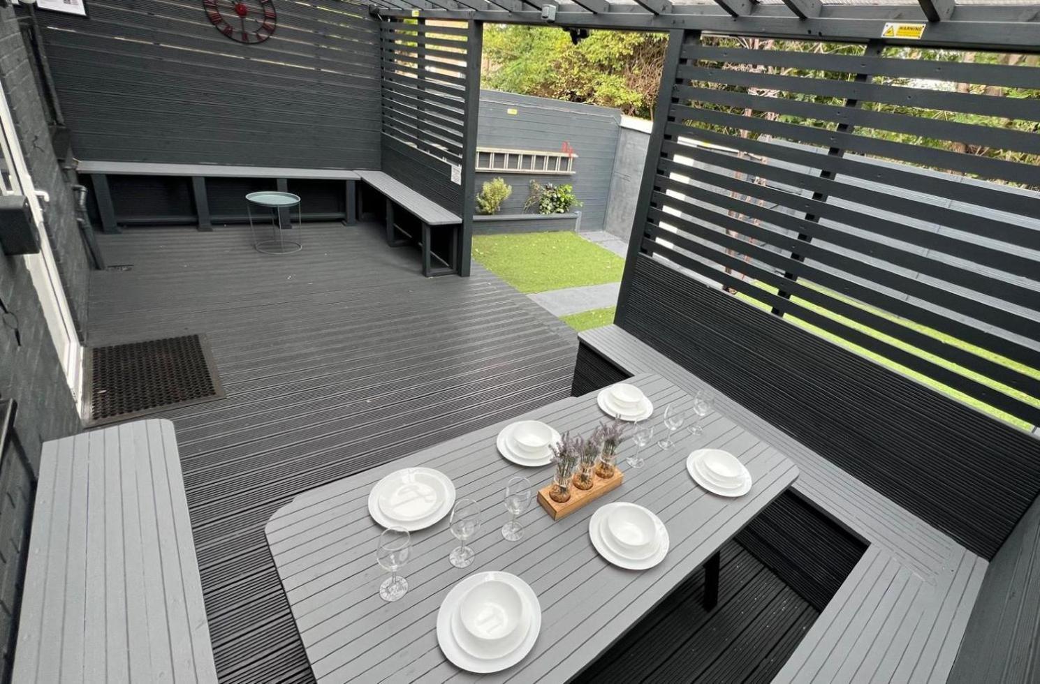 Modern Suites -5 Bedroom House- With Free Parking Birmingham City Dış mekan fotoğraf