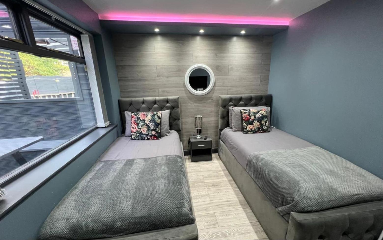 Modern Suites -5 Bedroom House- With Free Parking Birmingham City Dış mekan fotoğraf
