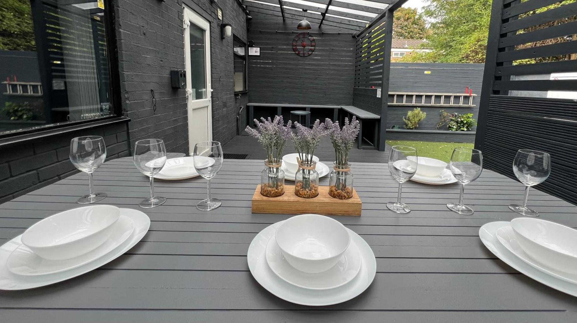 Modern Suites -5 Bedroom House- With Free Parking Birmingham City Dış mekan fotoğraf